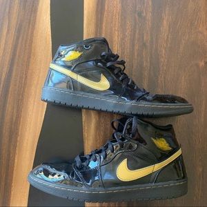 Air Jordan 1 Retro Pl “Metallic Gold” 2003